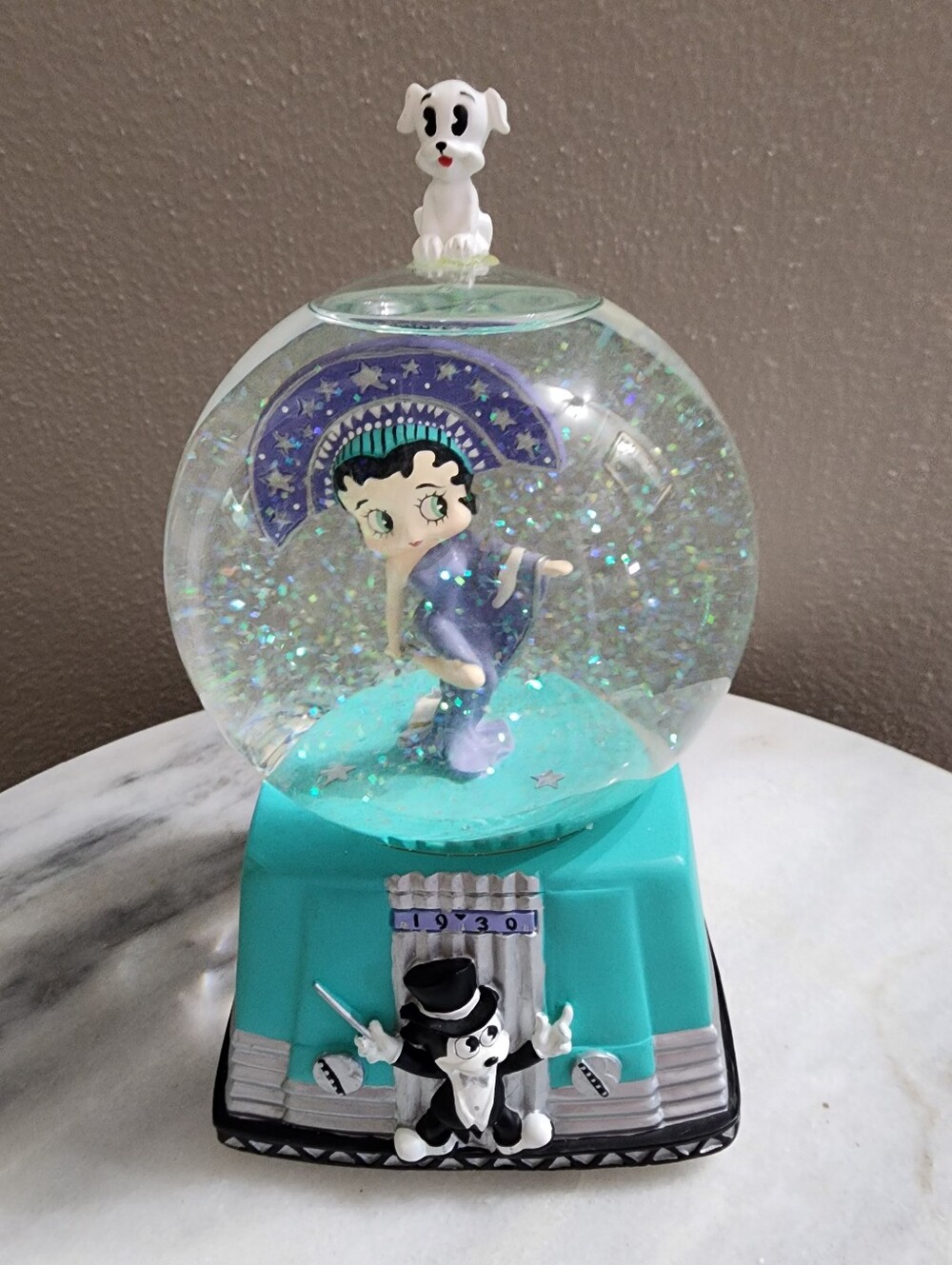 Betty Boop Teal Musical Snow Globe Figurine